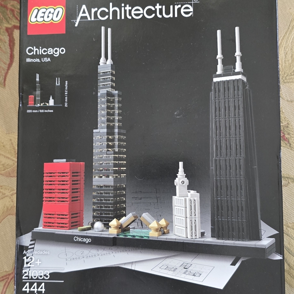 LEGO Architecture Chicago Skyline Set - Black, Gray, Red